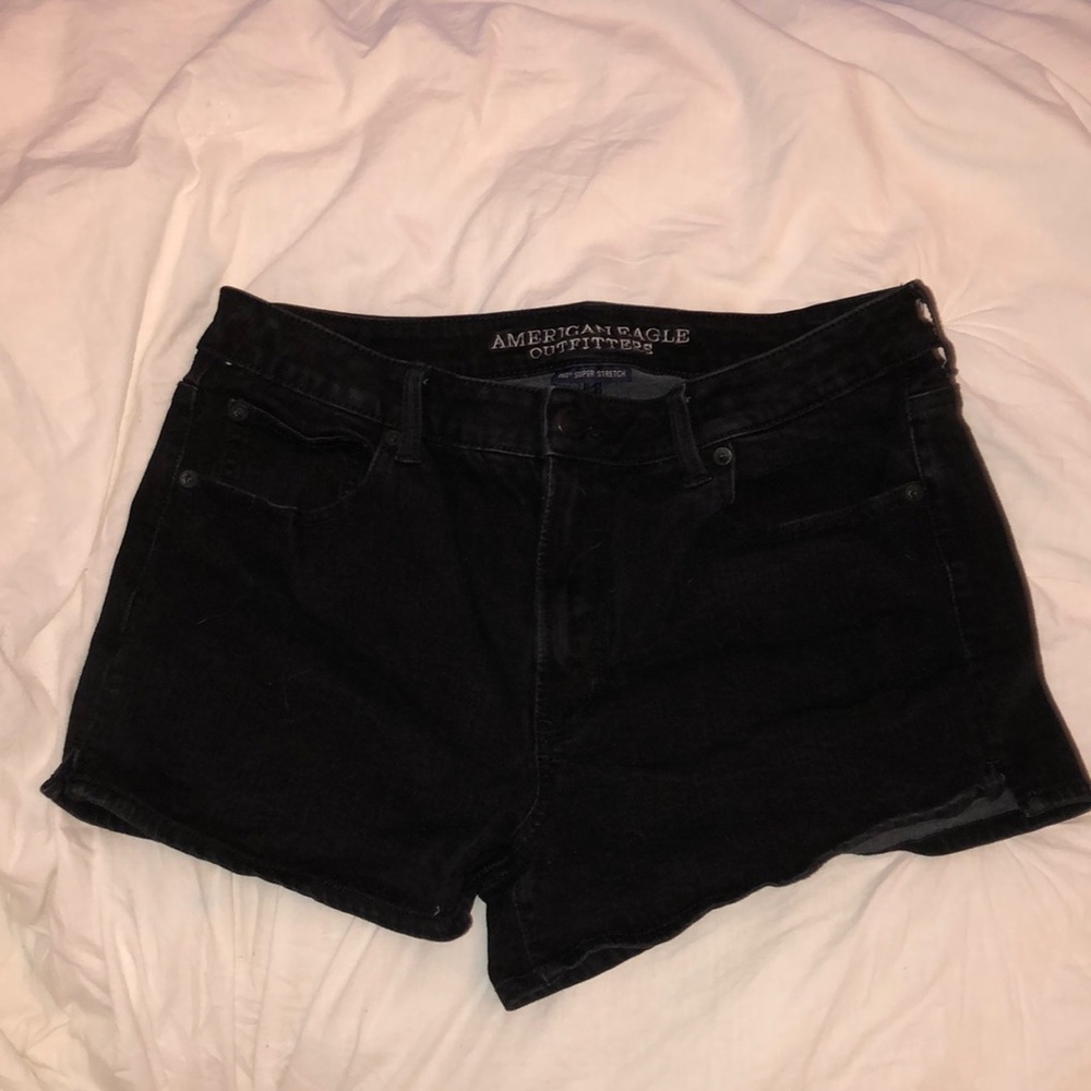 Black American Eagle hi-rise shortie shorts
